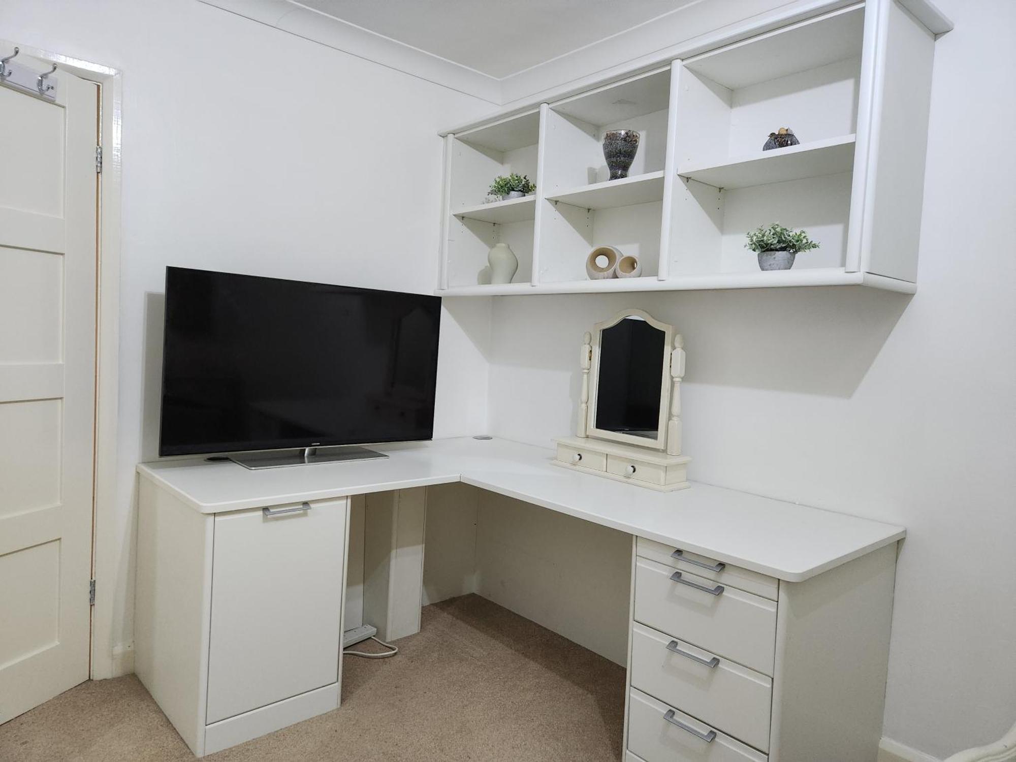 Elmdon House With 4 Spacious Bedrooms To Choose 伯明翰 外观 照片